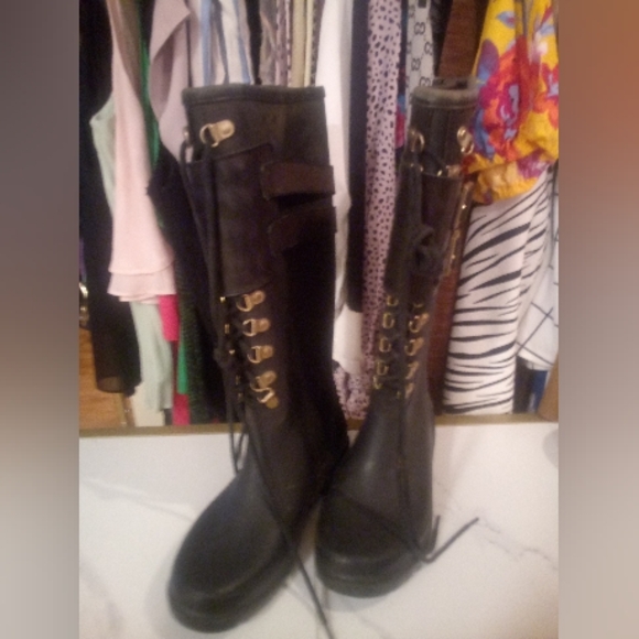 Tory Burch Goth Tall calf length rubber rain combat boots black gold lace up - Picture 15 of 16